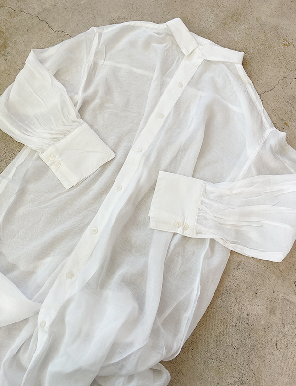 生地感最高峰 夏のちょっとした羽織にも最適シャツワンピ登場 ボリュームスリーブシアーシャツワンピ