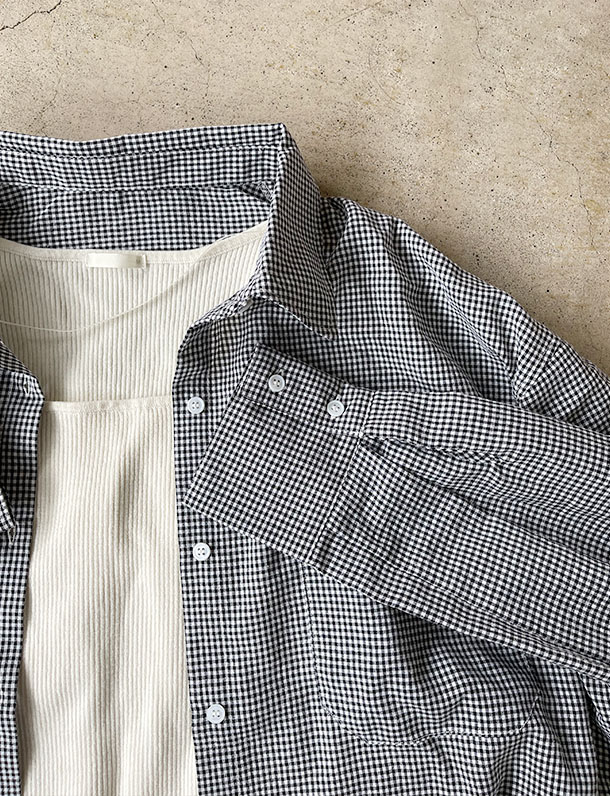 【重要/予約5月上旬入荷予定/着日指定不可】★春トク★ 大人可愛い、細かいギンガムチェック柄。程よいボリューム袖のクロップド丈シャツ