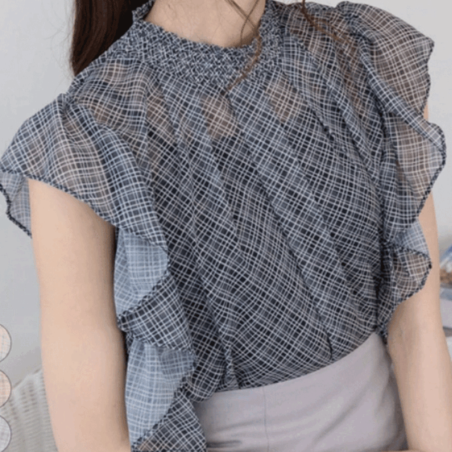【7月上旬入荷予定】 【メール便対応】 サマーセール　『　インスタで大人気！　』　シフォン バイアスチェック フリル袖 ブラウス