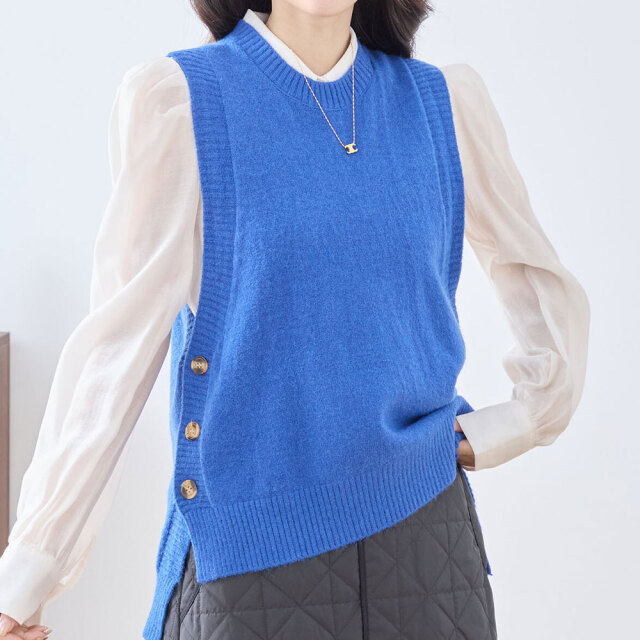 冬服50％off『　インスタサブ垢で大人気！　』  サイドボタンニットベスト
