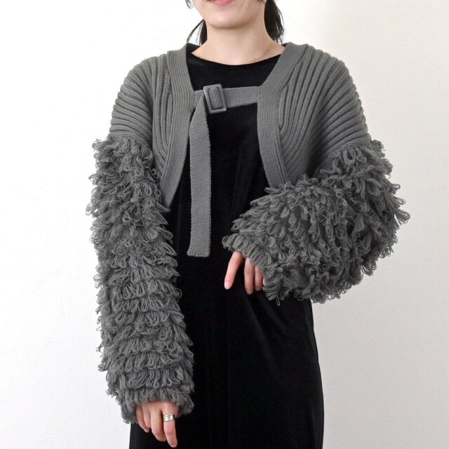 冬服50％off『　インスタサブ垢で大人気！　』　ループニットボレロ