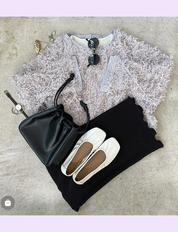 ≪10月上旬入荷予定/着日指定不可≫ゆるふわな見た目に注目！羽みたいなフリンジが可愛すぎるオフライントップス