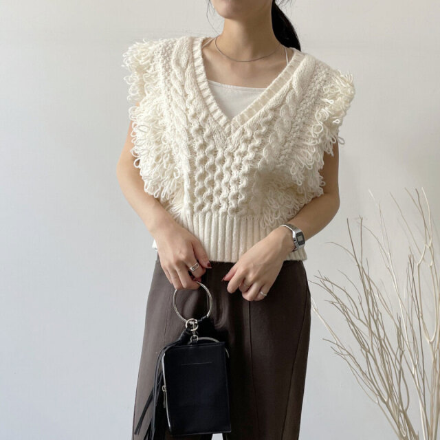 ヴィンテージ　フリンジニットベスト　ジレ　toro babaco Oz 柄編み・フリンジニットベスト/40代50代からのレディース