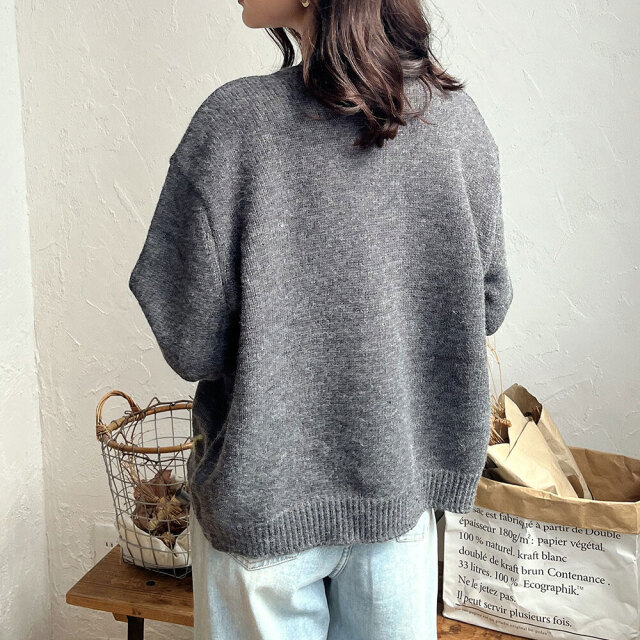 vintage knit カーディガン　チロリアン 立体小花刺繍　パフスリーブ フラワー刺繍カーディガン