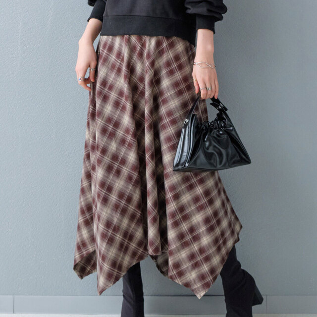 チェック柄イレヘムロングスカート