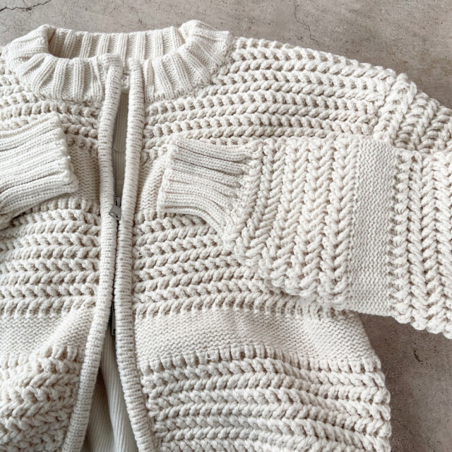 クリスマスセール【12月下旬入荷予定】 【急上昇】【SNSで話題】　【送料無料】　『　インスタで大人気！　』　鹿の子編みフロントジップカーディガン