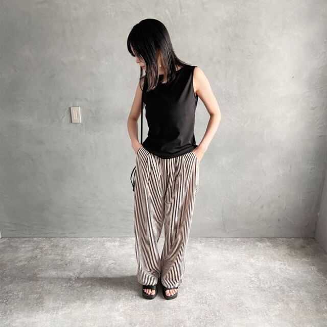 ストライプ柄イージーパンツ