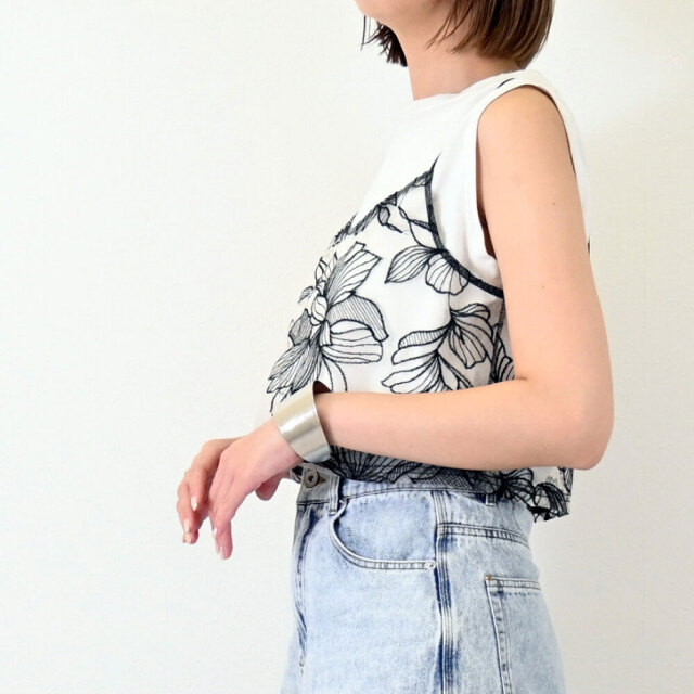 チュール花柄刺繍ビスチェ