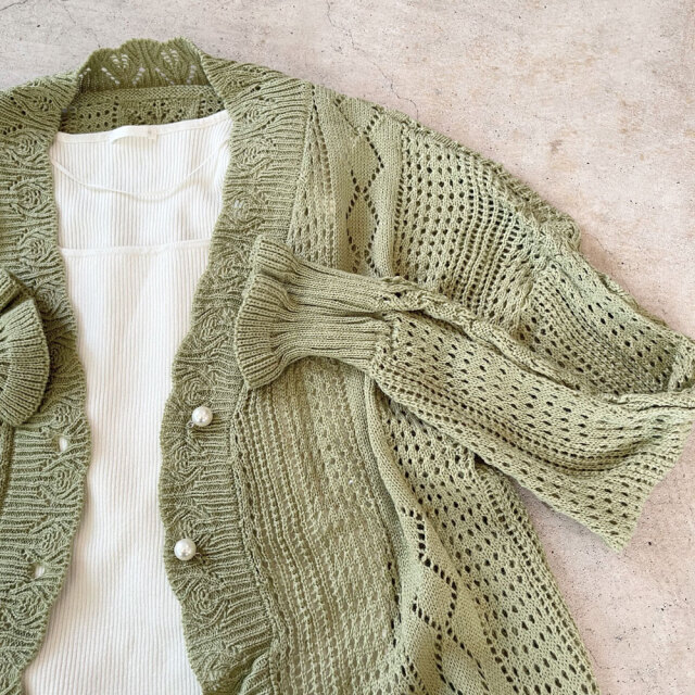 【11月上旬入荷予定】　【期間限定値下げ】　　オータムセール　『　インスタサブ垢で大人気！　』　　パールボタン透かし編みニットカーディガン