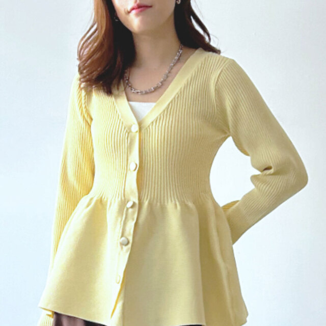 【2月中旬入荷予定】 ウィンターセール！【2026新作】スポンジペプラムニットカーディガン