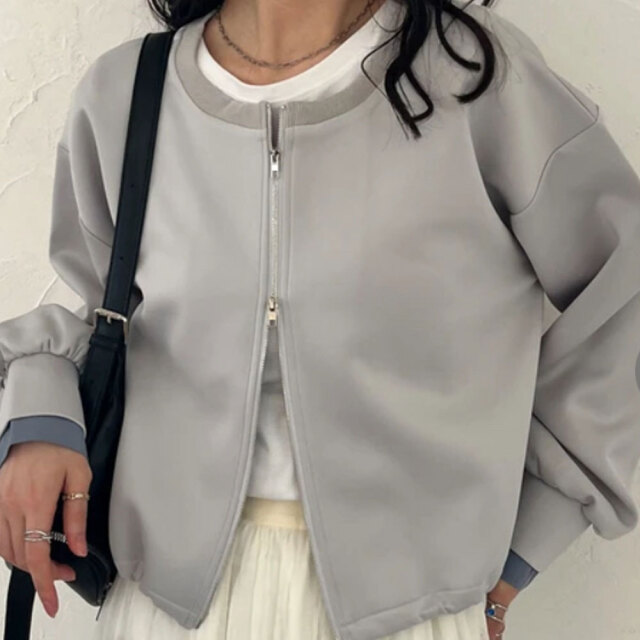 【2月中旬入荷予定】 ウィンターセール！【2026新作】バイカラーレイヤード見えショート丈ブルゾン