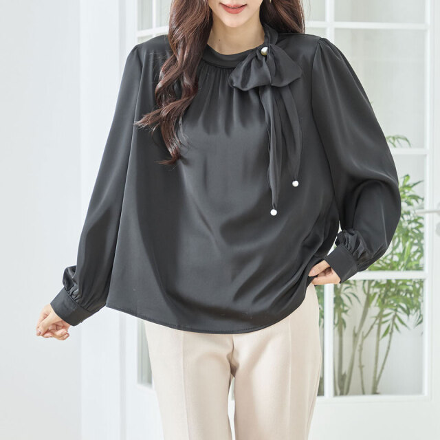 【2月上旬入荷予定】 ウィンターセール！【メール便対応】【2026新作商品】　ボウタイデザインが華やかなブラウス