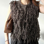 【重要/予約10月上旬入荷予定】【メール便対応】 オータムセール 『　インスタで大人気！　』フリンジニットベスト