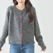 クリスマスセール　【12月上旬入荷予定】　『　インスタで大人気！　』　ハートボタンニットカーディガン