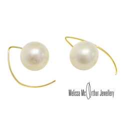 Melissa Mcarthur Jewellery ロンドン発ワイヤージュエリー22ｋゴールド　大粒淡水パールピアス　メリッサマッカーサージュエリー