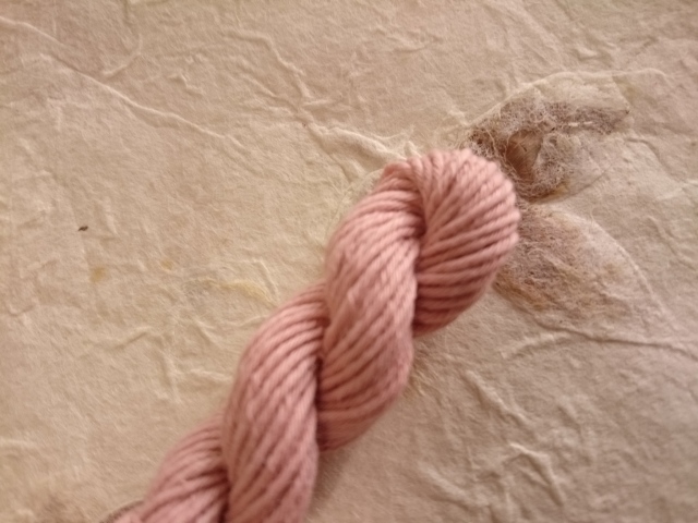 りんご染め　ピンク