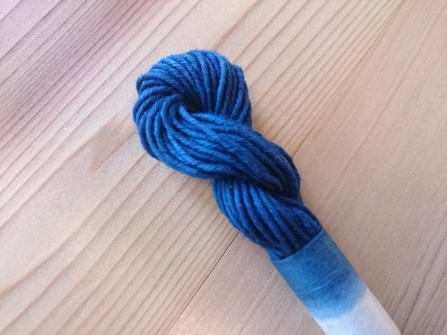 本藍染め　糸