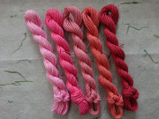 紅花染め　茜染め　糸