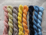 つがる　草木　染め　糸