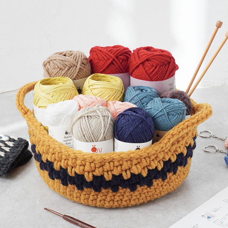 ＼7作品の編み図付き／knitwromの編み比べセット