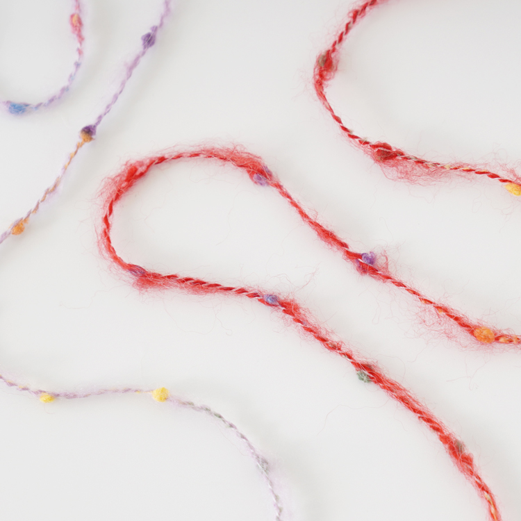 Knitworm Chatea チャティふんわりポンポン