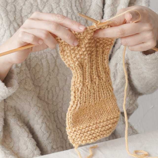 原ウール ニットワーム 毛糸 メランジ 極太 編み物イメージ