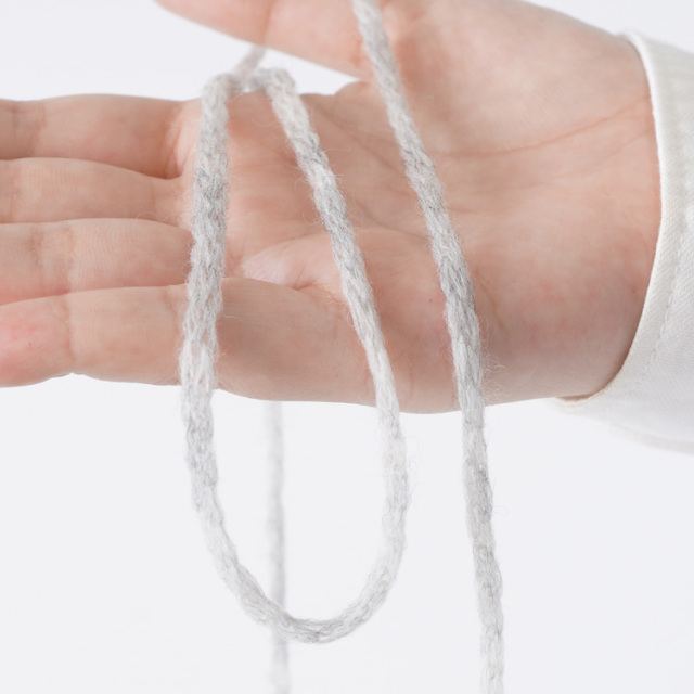 Knitworm みんなのセーター ソリッド 1玉 10506uv20768