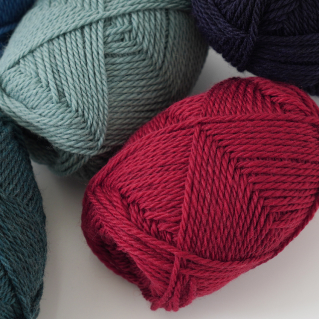 アウトレット 毛糸 ウール並太 並太 30g(70m) 5玉セット