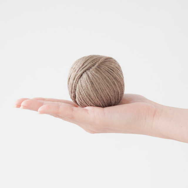 バンブーアクリル並太 10玉セット サイズ感