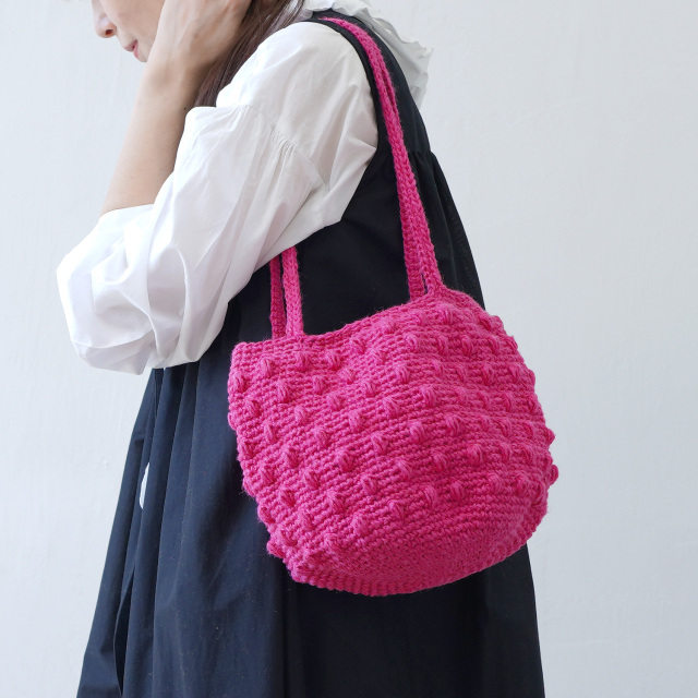 在庫限り】 編み物キット #6-2 持ち手長めのピンクバッグ 手編み糸と