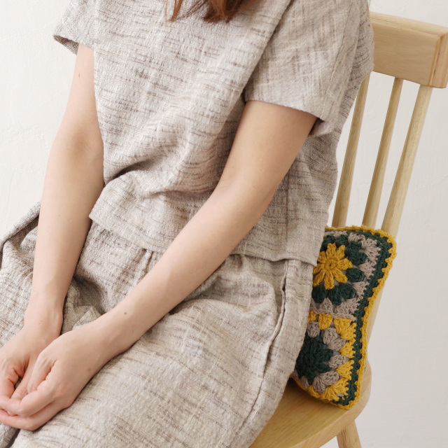 knitworm 編み物キット #6-10 長方形モチーフのクッションカバー