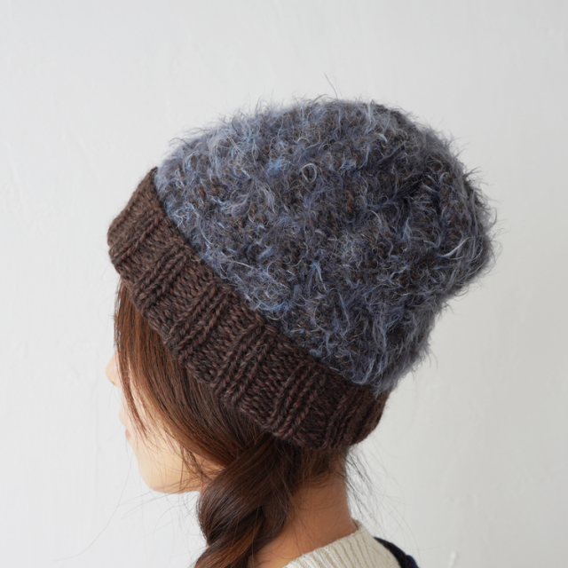 ドール用手編み帽子　　05　ハンドメイド ミニチュア ミニニット帽 無地 帽子 ハンドメイド 人形 パーツ