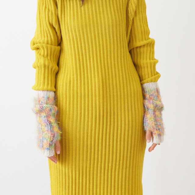 ふわふわのロングアームウォーマー