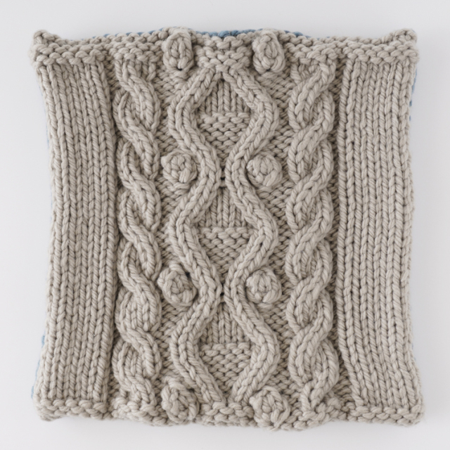 ケーブル模様の角座