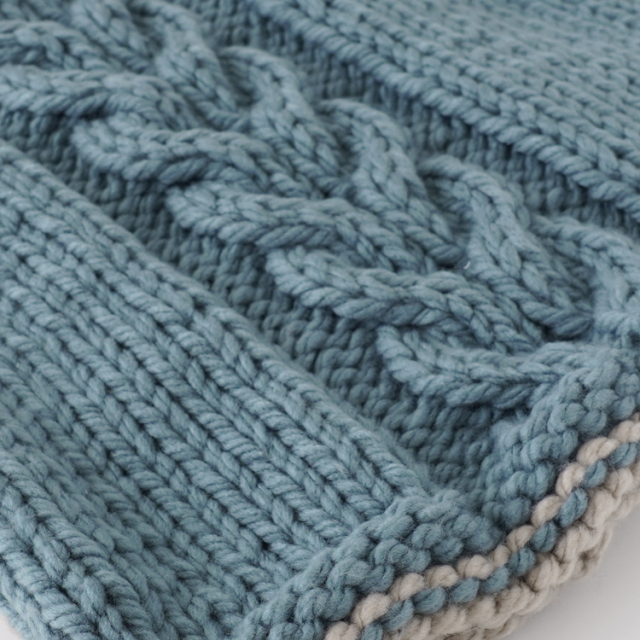 ケーブル模様の角座