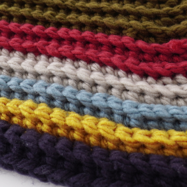 うね編みの だ円マット