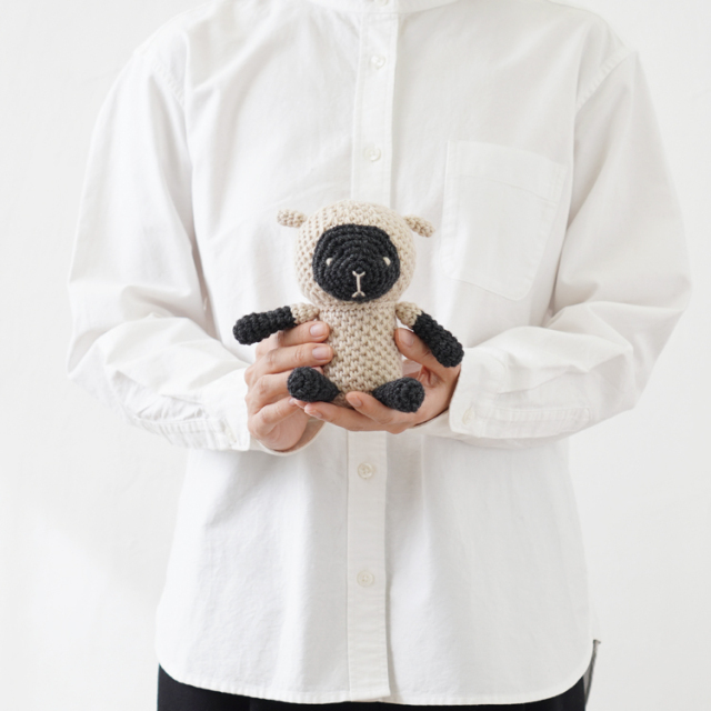 編み物キット #8-12S 頭がまん丸羊さんのあみぐるみ 手編み糸と生地