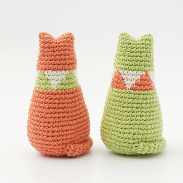♡11〜13cm♡おすわりねこさんセット♡ 編み物キット おすわりねこさん #9-9 手編み糸と生地 イトヘンラボ