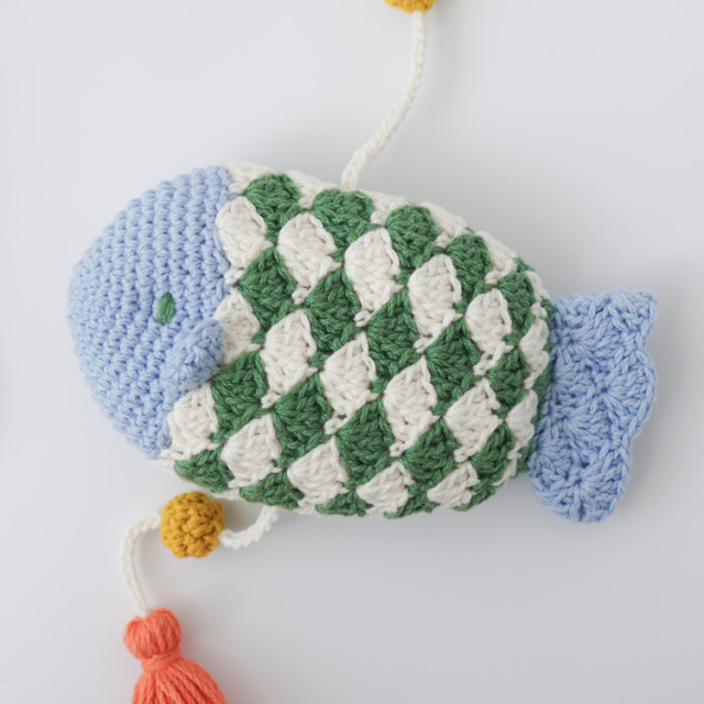 編み物キット #15-10.11 魚と鳥のハンギングあみぐるみ 手編み糸と生地