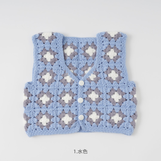 No.33 モチーフ模様のベスト　（Cotton every LAME使用） No.33 モチーフ模様のベスト （Cotton every LAME使用） - メルカリ