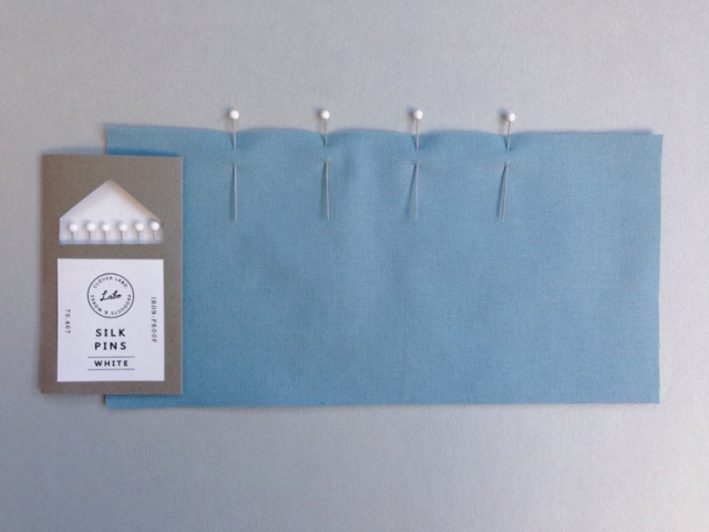 CLOVER LABO シルク待針 ホワイト グレー