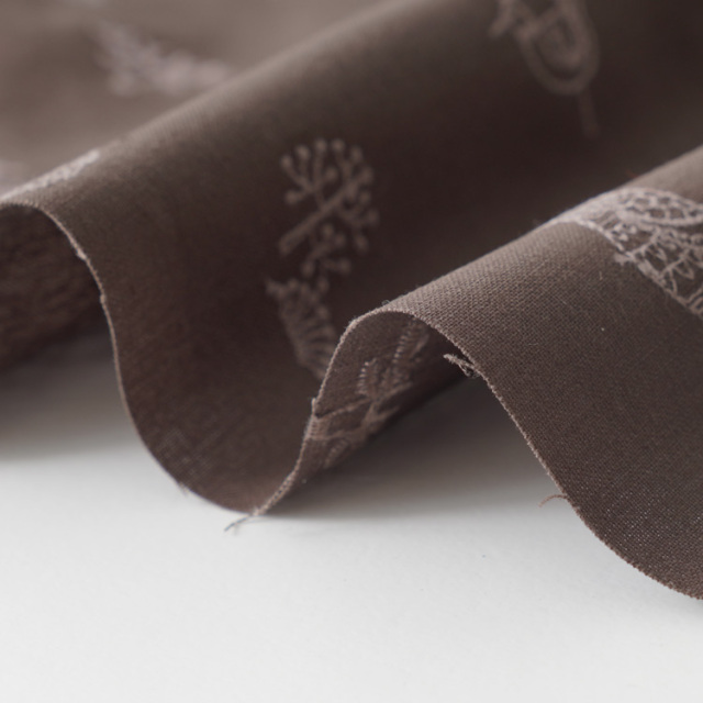 HIRVI 刺繍生地 森のお散歩