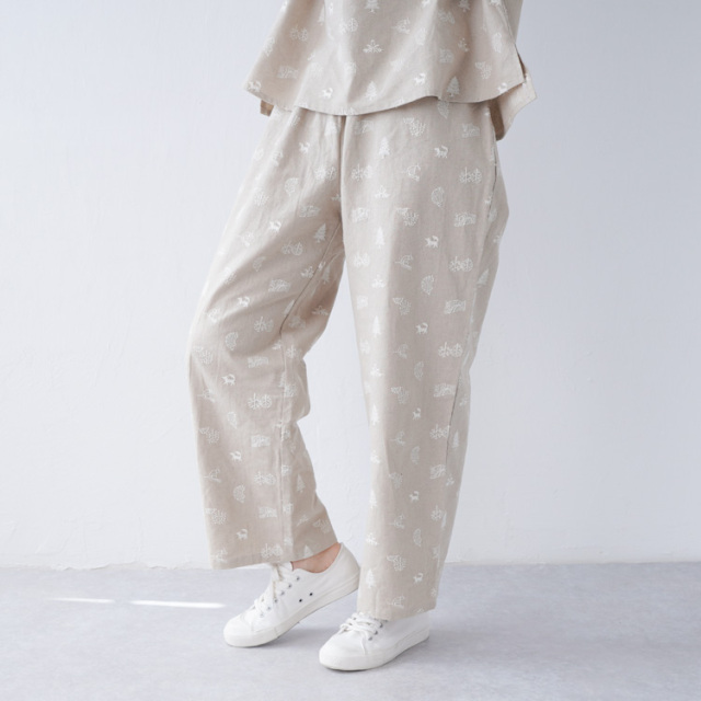 HIRVI 刺繍生地 森のお散歩