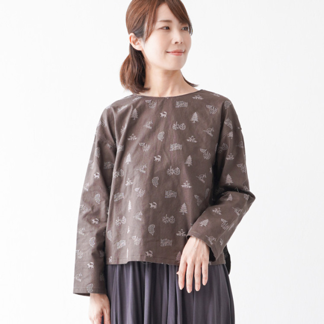 HIRVI 生地 刺繍生地 森のお散歩【50cm単位オーダーカット】