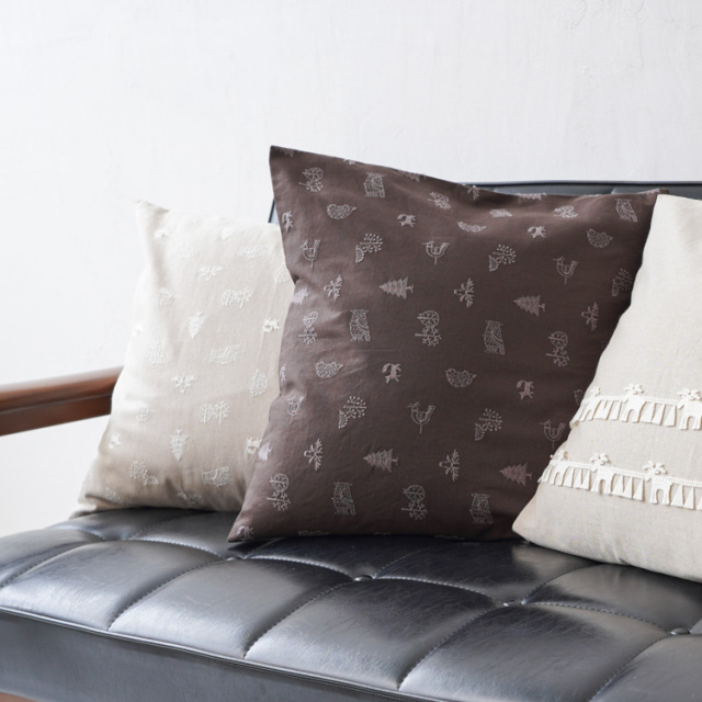 HIRVI 生地 刺繍生地 森のお散歩【50cm単位オーダーカット】