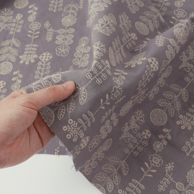 HIRVI 刺繍生地 咲くさく