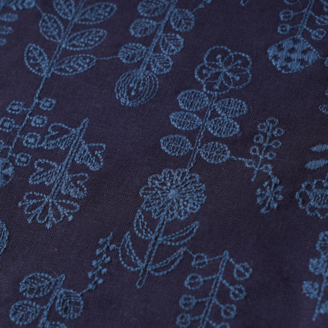 HIRVI 刺繍生地 咲くさく