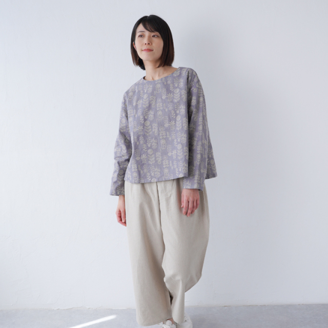 HIRVI 刺繍生地 咲くさく