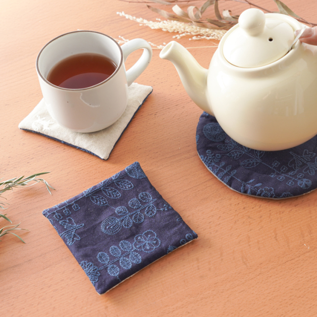 HIRVI 刺繍生地 咲くさく
