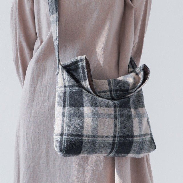 【ソーイングキット】B-3 四角いショルダーバッグキット モッサベージュ